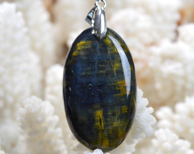Pietersite var. Nellite - 54 carats - natural stone cabochon pendant - Namibia / FR90