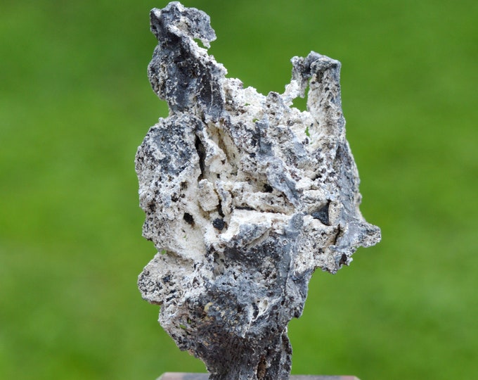 Native Lead & Pyrochroite Hydrocerussite - Långban Mine, Långban Ore District, Filipstad, Värmland County, Sweden