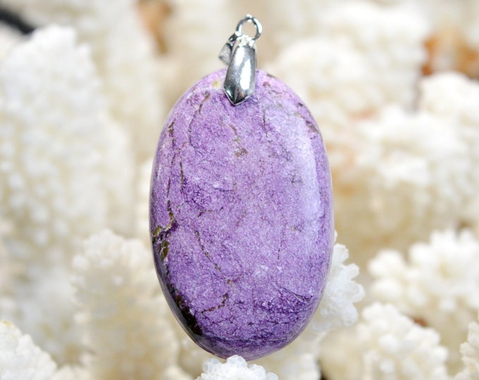 Stichtite 50 carats - natural stone cabochon pendant - Tasmania, Australia // DW56