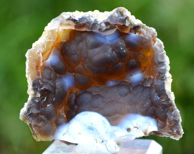 Chalcedony 32 grams - Charroux, Montmorillon, Vienne, New Aquitaine, France