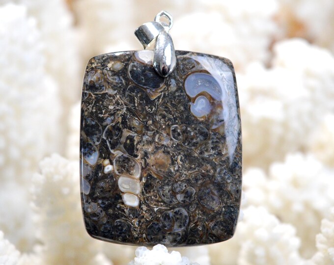 Turitella agate 77 carats - natural stone cabochon pendant - USA / EP40