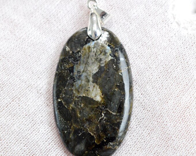 Larvikite 55 carats - natural stone cabochon pendant - Norway // DP81