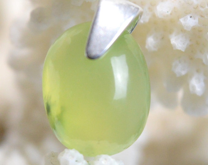 Grossular Garnet 11.7 carats - cabochon pendant - Afghanistan // Ref 7
