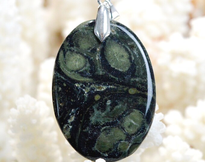 Rhyolite 42 carats - natural stone cabochon pendant - Iceland / EU46