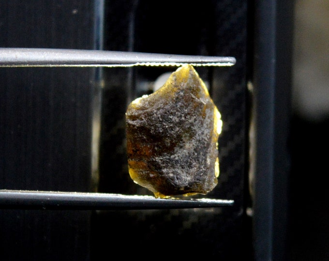 Darwin Glass Darwinite Queenstownite tektite - 3.2 carats - Darwin, Queenstown district, West Coast municipality, Tasmania, Australia