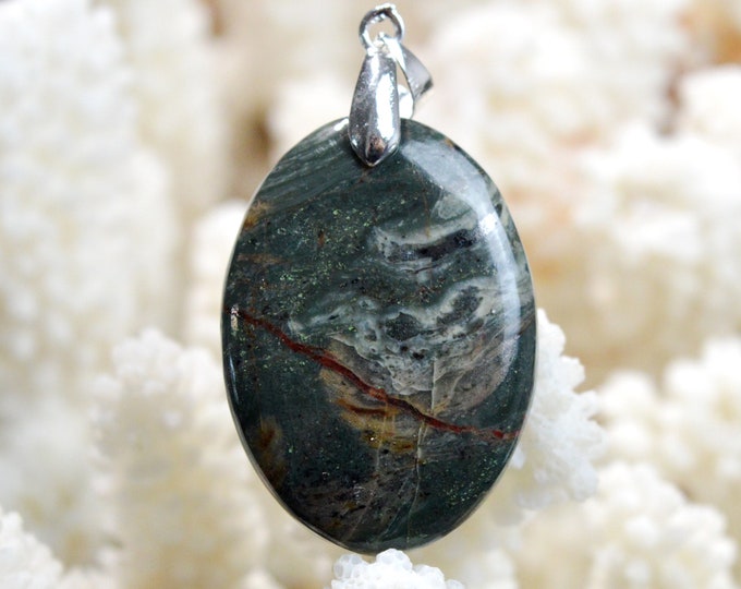 52 carat fuchsite ruby - natural stone cabochon pendant - India / EB36
