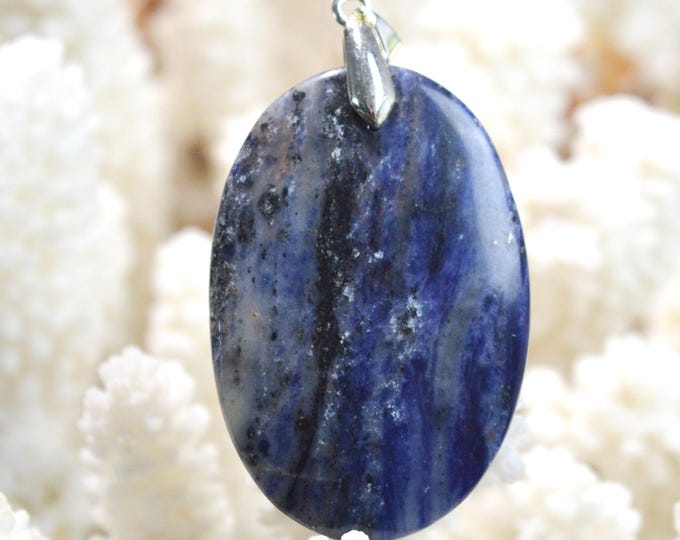 71-carat Sodalite - natural stone cabochon pendant - Namibia / FX15