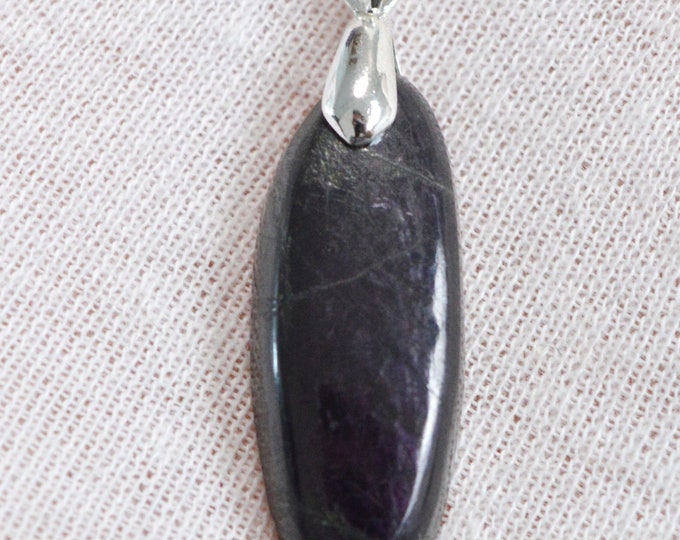 34 carat Purpurite - natural stone cabochon pendant - Namibia // CJ67