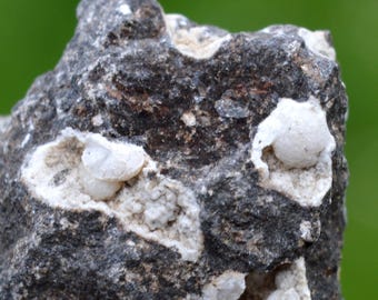 Gonnardite 21 grammi - Lime di Bergonne, Gignat, Issoire, Puy-de-Dôme, Auvergne-Rhône-Alpes, Francia