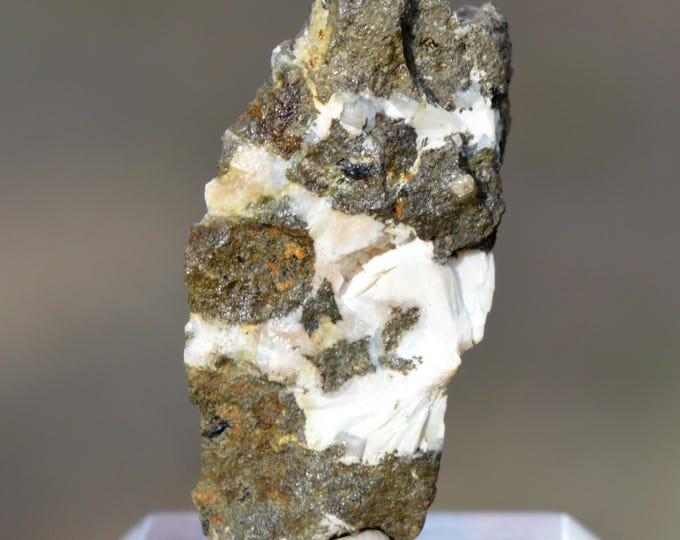 Thomsonite-Ca 4.9 grams - Lomba dos Pianos quarry, Magoito, São João das Lampas e Terrugem, Sintra, Lisbon, Portugal