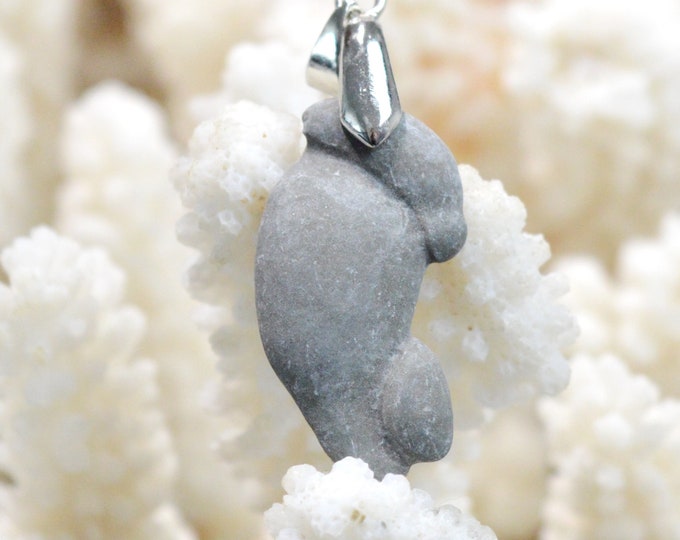 14 Carat Fairy Stone - Natural Stone Pendant - Canada / FN26
