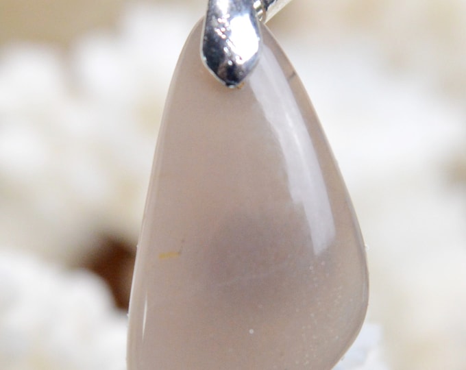 Pierre de lune pêche 8.7 carats - pendentif cabochon pierre naturelle - Inde // Ref N32
