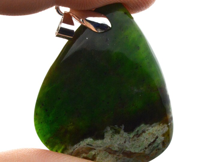 Chrome Chalcedony - 62 carats - natural stone cabochon pendant - Australia / FS32
