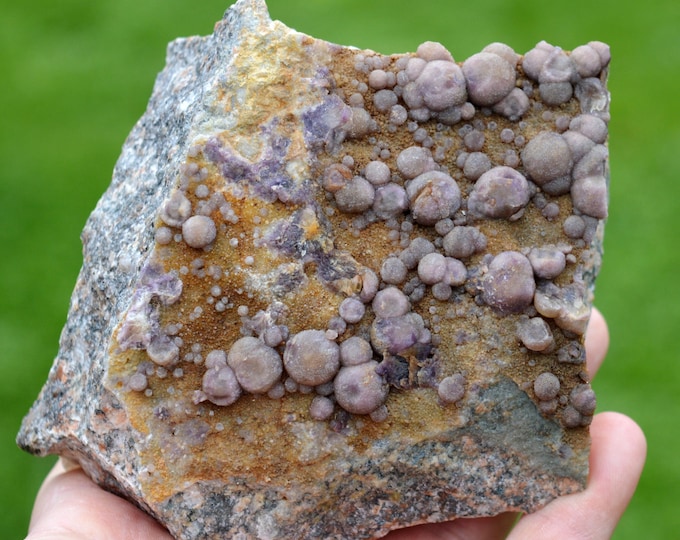 Fluorite 810 grams - Buxières-les-Mines, Moulins, Allier, Auvergne-Rhône-Alpes, France