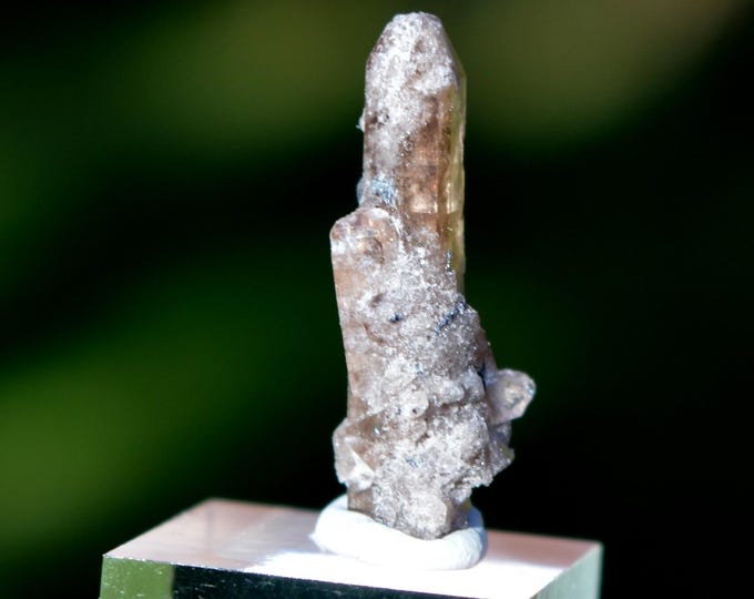 Topaz 2.1 grams - Topaz Mountain, Thomas Range, Juab County, Utah, USA