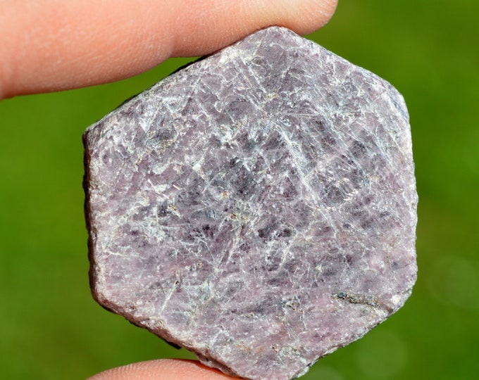 Corundum var. ruby 116 grams - Gogogogo, Ampanihy, Atsimo-Andrefana, Madagascar