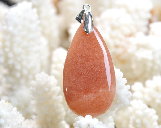 38 carat red aventurine - natural stone cabochon pendant - Canada / EG39