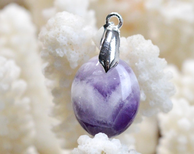16 Carat Chevron Amethyst - Natural Gemstone Cabochon Pendant - India / EZ75
