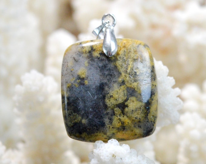 Spessartine garnet var. 38 carats - natural stone cabochon pendant - Italy / FM5 - RARE