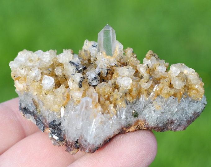 Quartz & Ferberite dolomite 83 grams - Baia Sprie, Maramureș County, Romania