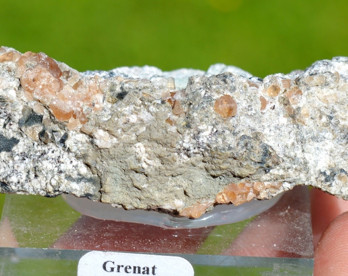 Grossular Garnet Var. Hessonite 97 grams - Jeffrey Mine, Val-des-Sources, Les Sources RCM, Estrie, Quebec, Canada