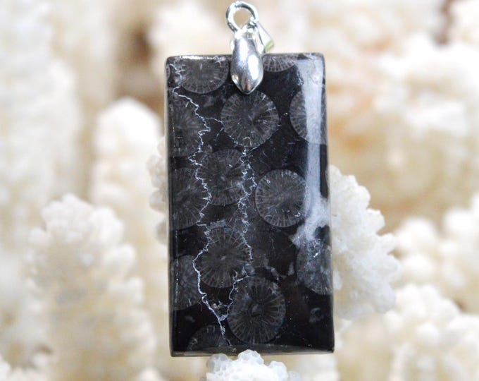 43 carat fossil coral - natural stone cabochon pendant - Indonesia / FT9