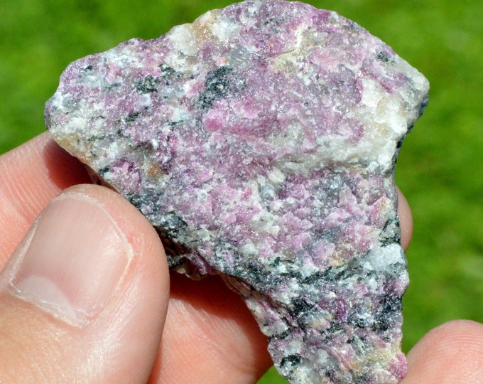 Eudialyte 21 grams - Norra Kärr, Gränna, Jönköping, Jönköping County, Sweden