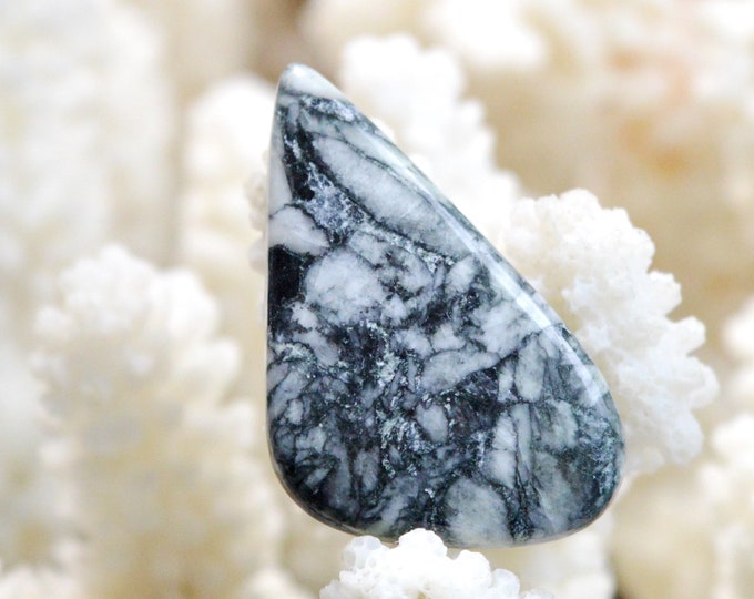 Pinolite 21 carat - natural stone cabochon pendant - Austria / EE45