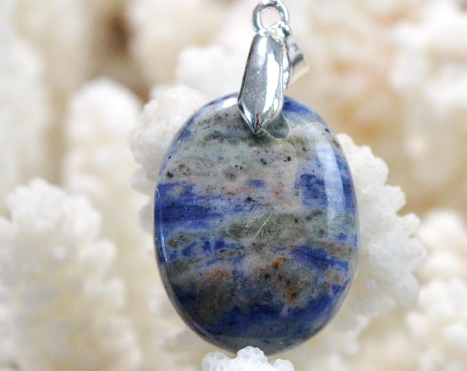 Sodalite 30 carats - natural stone cabochon pendant - Namibia / FT64