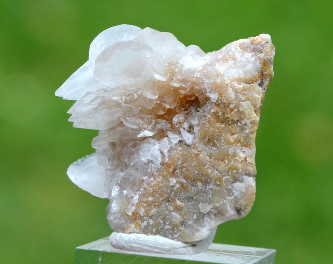 Calcite 8 grams - Amou, Dax, Landes, New Aquitaine, France