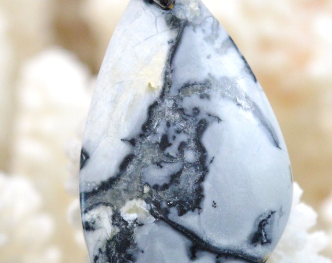 47 carat Maligano Jasper - natural stone cabochon pendant - Indonesia // REF M49
