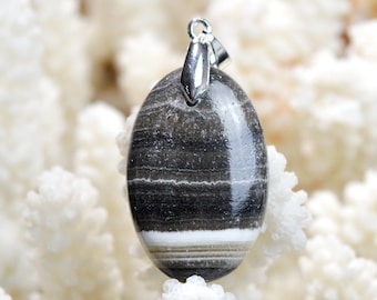 34 carat calcite - natural stone cabochon pendant - Mexico / EJ88