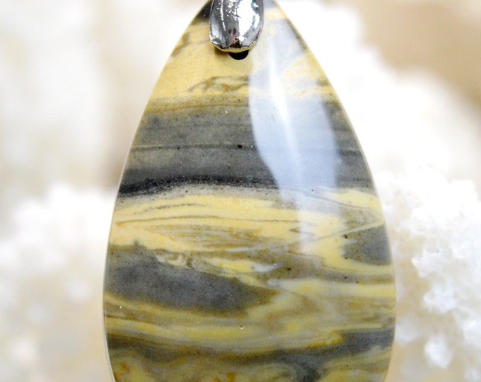 35-carat Tiger Jasper - Natural Stone Cabochon Pendant - Indonesia // Ref AK61