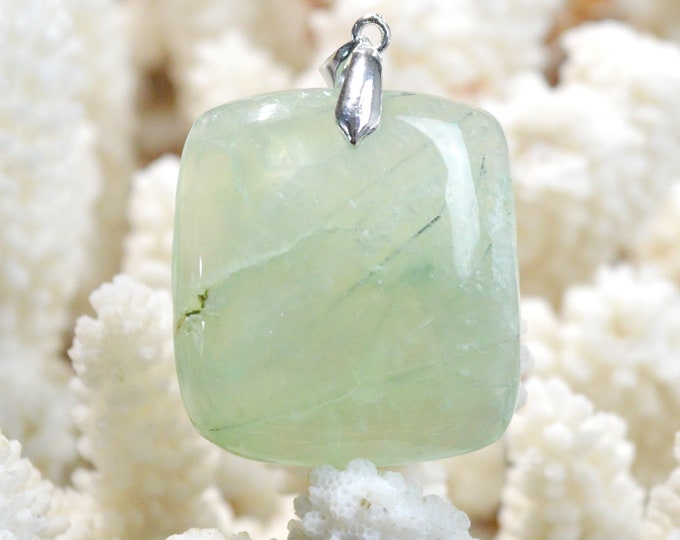 Prehnite epidote 110 carats - natural stone cabochon pendant - Mali / FE63