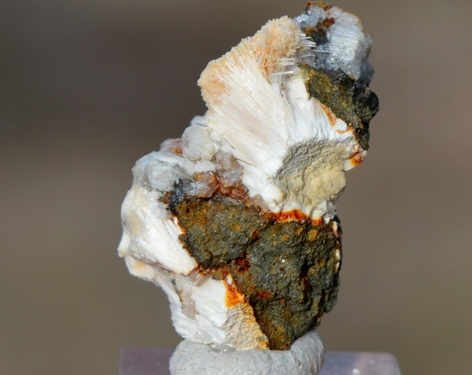 Thomsonite-Ca 4 grams - Lomba dos Pianos quarry, Magoito, São João das Lampas e Terrugem, Sintra, Lisbon, Portugal
