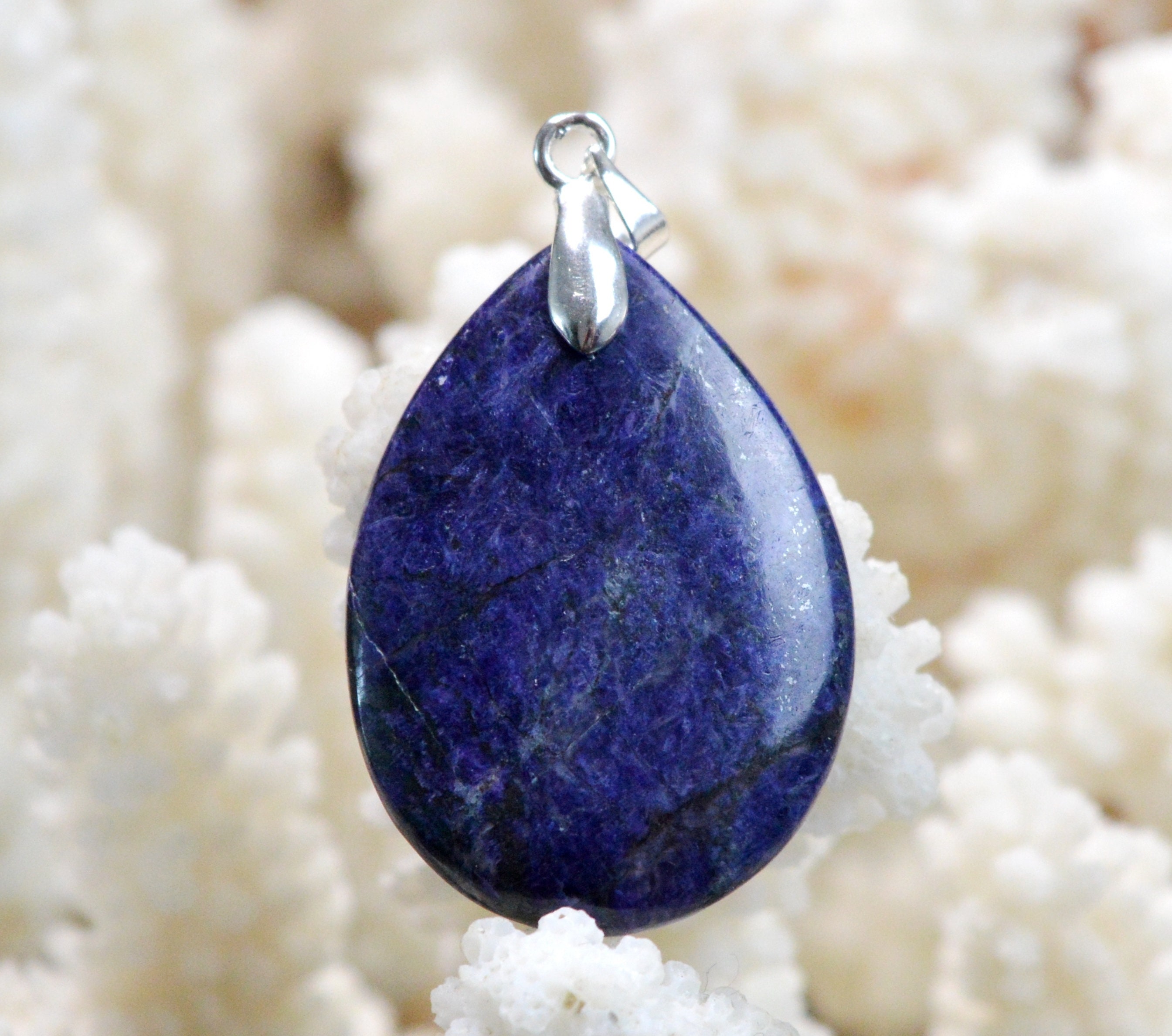 Pendentif Cabochon En Diopside Violan 57 Carats - Pierre Naturelle - Italie - Neuf Avec étiquettes