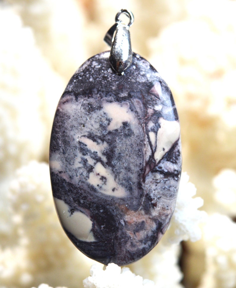pendant cabochon natural stone Mexico Jaspe porcelain 61 carats