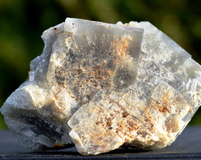 Fluorite 285 grams - Chavaniac-Lafayette, Brioude, Haute-Loire, Auvergne-Rhône-Alpes, France