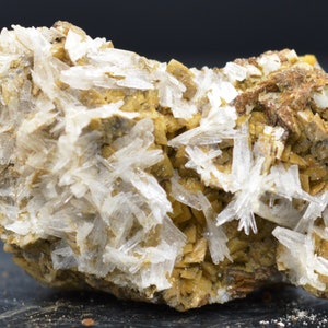 Aragonite - 18 grams - Usclas-du-Bosc quarry (Loiras quarry; Pioch Camp quarry), Usclas-du-Bosc, Hérault, Occitanie, France