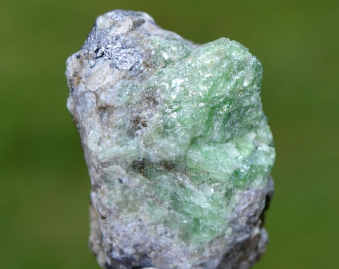 Grossular garnet var. Tsavorite & Tanzanite 32 grams - Merelani Hills, Lelatema Mountains, Simanjiro District, Manyara Region, Tanzania