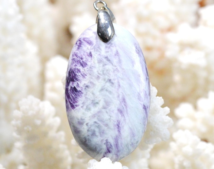 Kämmererite 45 carats - natural stone cabochon pendant - India / GA17