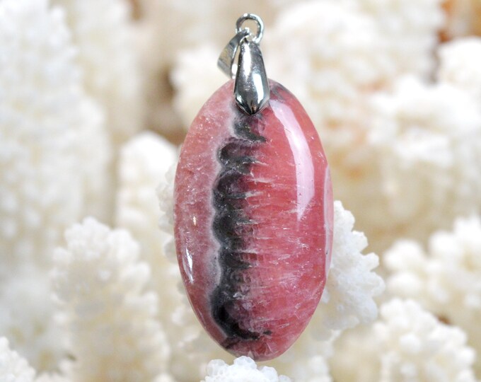 Rhodochrosite 57 carats - natural stone cabochon pendant - Argentina / FG18