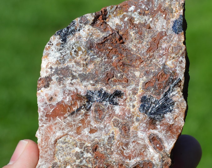 Goethite 320 grams - Les Redoutières Mine, Chaillac Mines, Chaillac, Le Blanc, Indre, Centre-Val de Loire, France