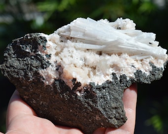 Scolecite & Stilbite 265 grams - Pune District (Poonah District), Maharashtra, India