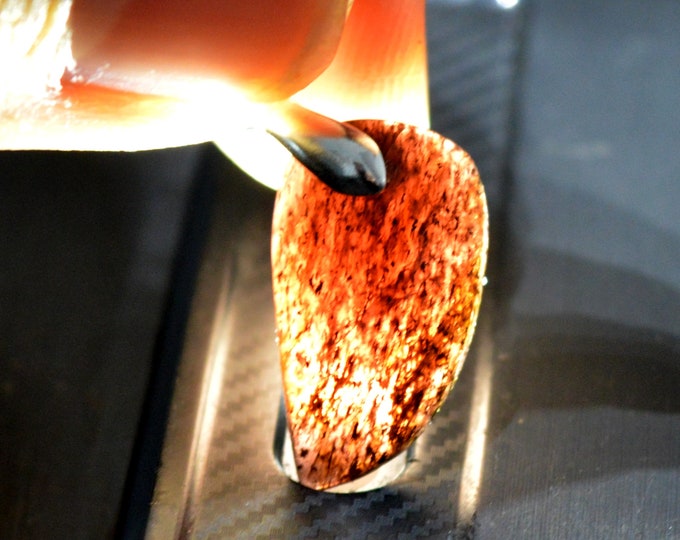 Rhodolite Garnet - 12 carats - natural stone cabochon pendant - Mozambique / EB23