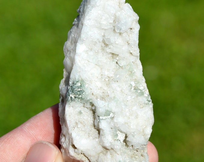 Albite & Chlorite 104 grams - Ubaye Valley, Provence-Alpes-Côte d'Azur, France
