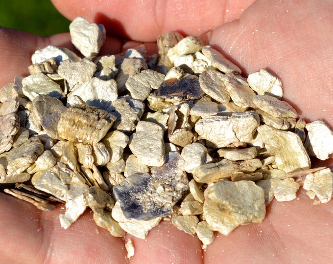 Vermiculite 7 grams - Libby Mining District, Lincoln County, Montana, USA