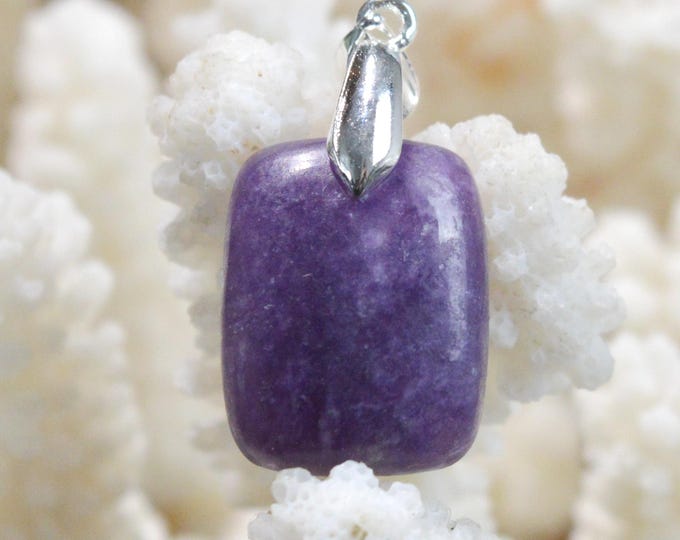 20-carat Lepidolite - natural stone cabochon pendant - Brazil / FW85