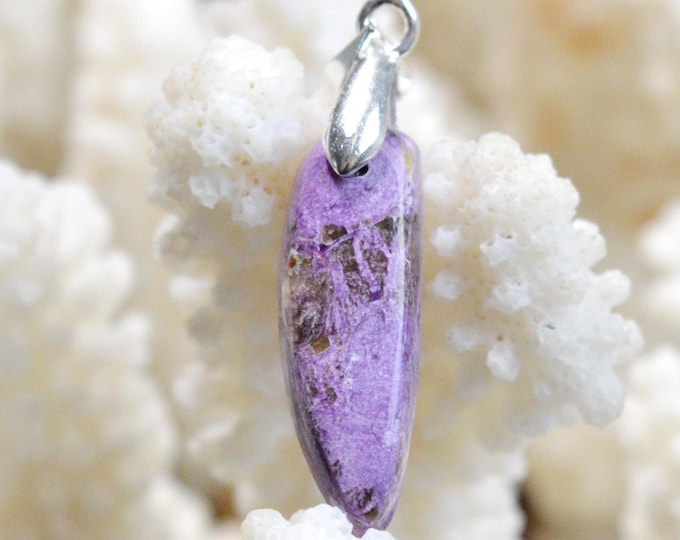 Stichtite & Serpentine 7 carat - natural stone cabochon pendant - Tasmania, Australia / FR25