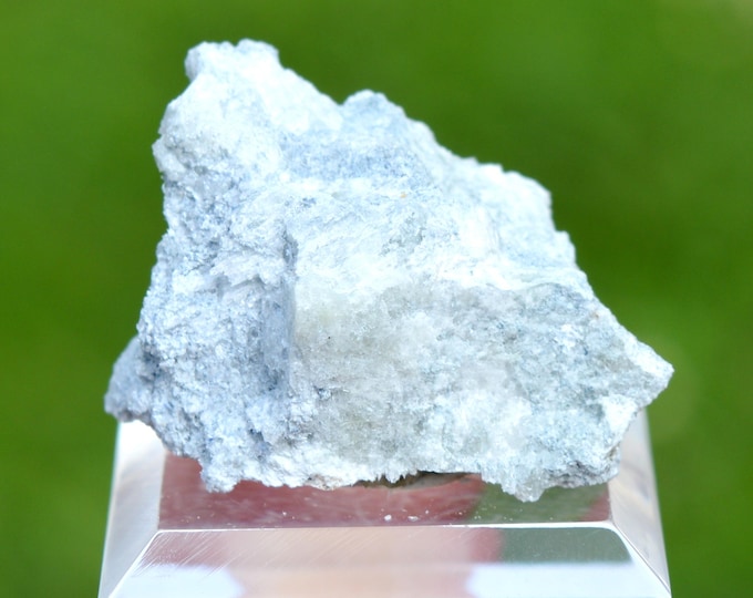 Carletonite 11 grams - Poudrette quarry, Mont Saint-Hilaire, La Vallée-du-Richelieu RCM, Montérégie, Quebec, Canada